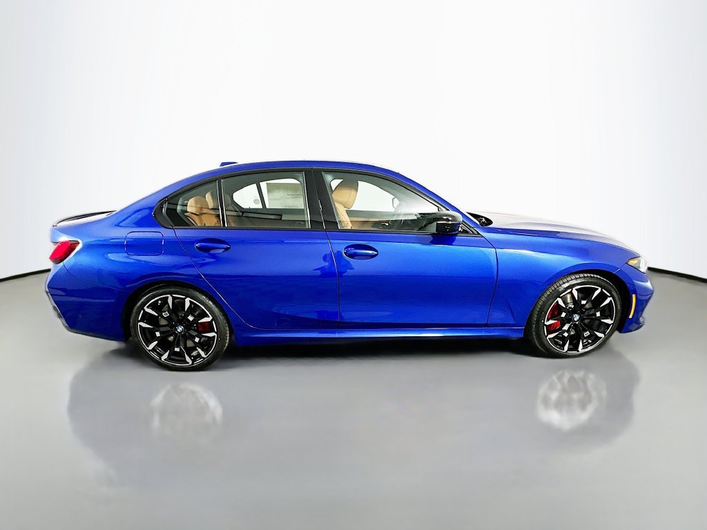Used 2026 BMW 330i xDrive Sedan w/ M Sport Package AWD/4WD image 4
