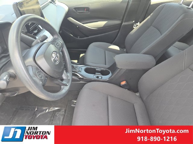 Used 2025 Toyota Corolla LE FWD image 14