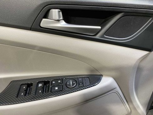 Used 2019 Hyundai Tucson SE image 23