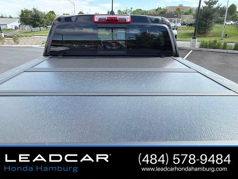 Used 2024 Chevrolet Colorado ZR2 w/ Technology Package AWD/4WD image 11