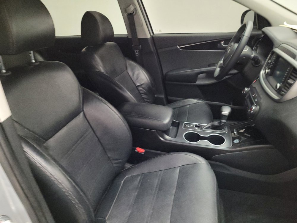 Used 2020 Kia Sorento EX FWD image 21