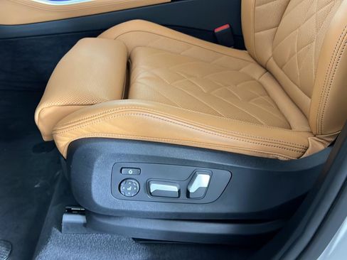 Certified 2024 BMW X5 xDrive40i w/ Premium Package AWD/4WD image 15