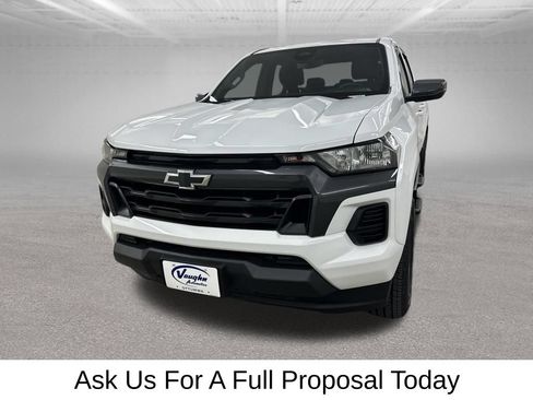 Used 2024 Chevrolet Colorado LT AWD/4WD image 6