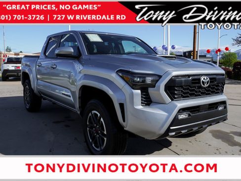 Certified 2025 Toyota Tacoma TRD Sport AWD/4WD image 1