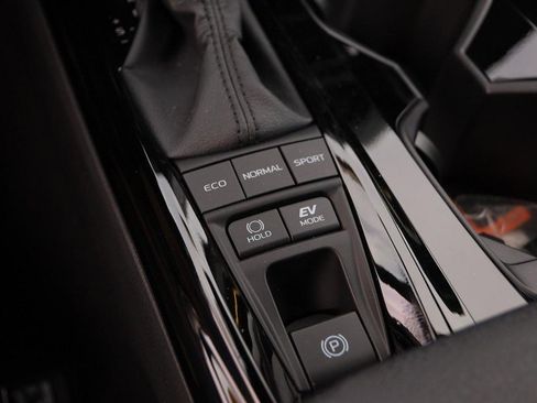 Used 2026 Toyota Camry XSE w/ Premium Package image 19