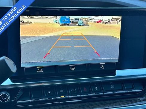 Used 2025 Chevrolet Silverado 1500 LT w/ Leather Package image 25