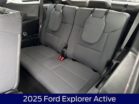 Used 2025 Ford Explorer Active image 16