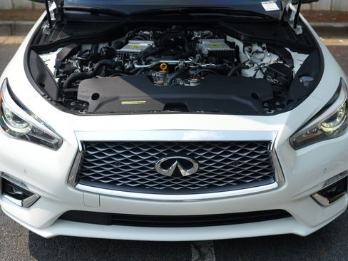 Used 2024 INFINITI Q50 Luxe w/ Cargo Package RWD image 6