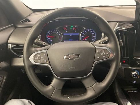 Used 2023 Chevrolet Traverse RS AWD/4WD image 19