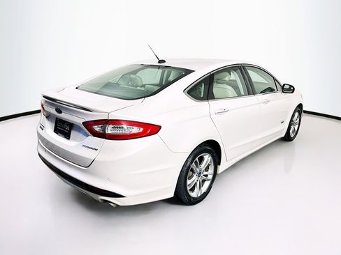 Used 2016 Ford Fusion Energi Titanium w/ Driver Assist Package image 9