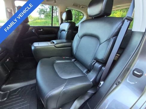 Used 2022 Nissan Armada SL w/ Captain's Chairs Package AWD/4WD image 28