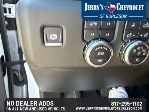Used 2025 GMC Sierra 2500 Denali Ultimate AWD/4WD image 18