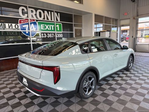 New 2026 Kia K4 FWD image 6