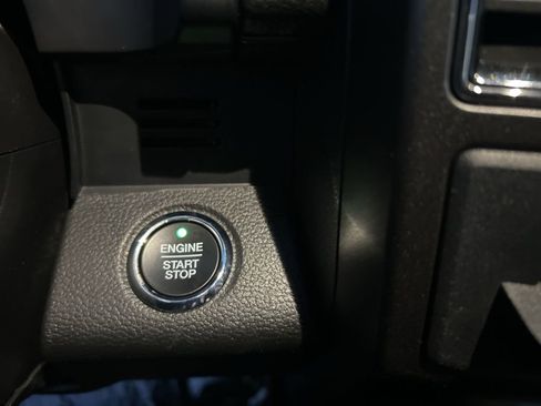 Used 2020 Ford Expedition Limited image 25