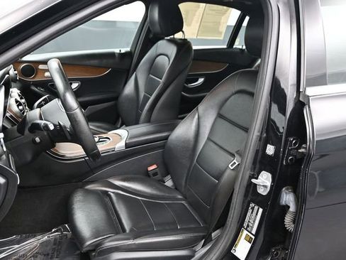 Used 2019 Mercedes-Benz C 300 4MATIC Sedan image 11