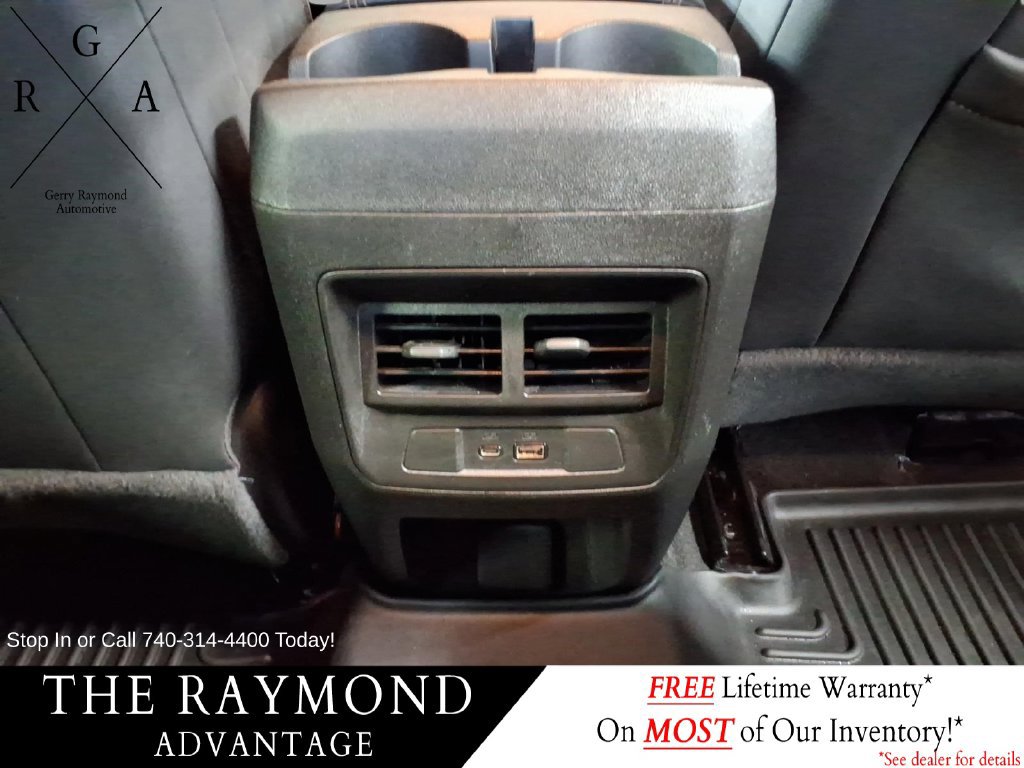 Used 2024 GMC Canyon AT4 w/ Technology Package AWD/4WD image 14