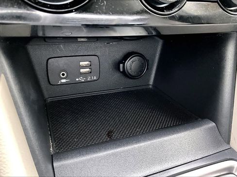 Used 2020 Subaru Forester Premium image 33