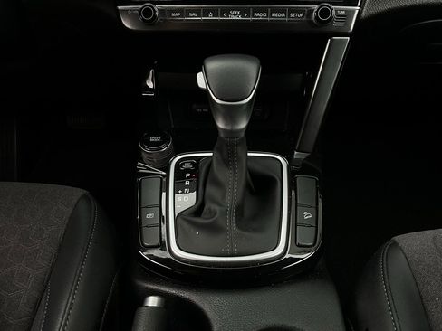 Used 2025 Kia Seltos S image 22