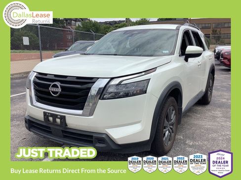Used 2023 Nissan Pathfinder SV FWD image 1