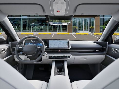 New 2025 Hyundai Ioniq 6 SEL image 11