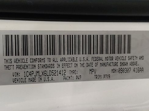 Used 2020 Jeep Cherokee Latitude Plus w/ Cold Weather Group image 33