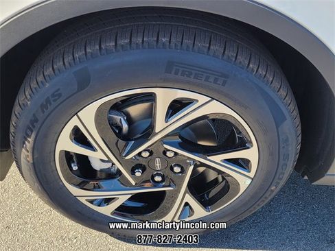 New 2026 Lincoln Nautilus Premier w/ Jet Appearance Package image 11