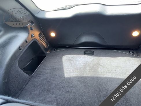 Used 2020 Jeep Grand Cherokee Altitude AWD/4WD image 10