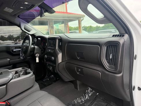 Used 2022 Chevrolet Silverado 1500 Custom AWD/4WD image 21