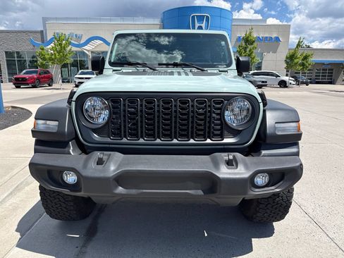 Used 2024 Jeep Wrangler Unlimited Sport AWD/4WD image 2
