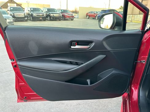 Used 2022 Toyota Corolla SE image 29