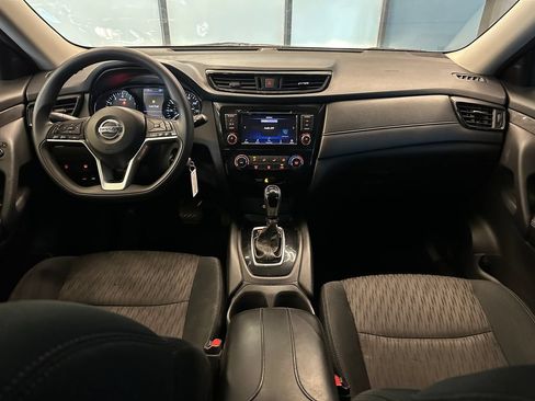 Used 2019 Nissan Rogue S FWD image 9