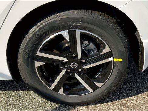 New 2025 Nissan Sentra SV w/ All-Weather Package image 13