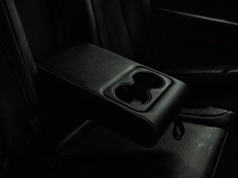 Used 2024 Jeep Grand Cherokee L Laredo image 13