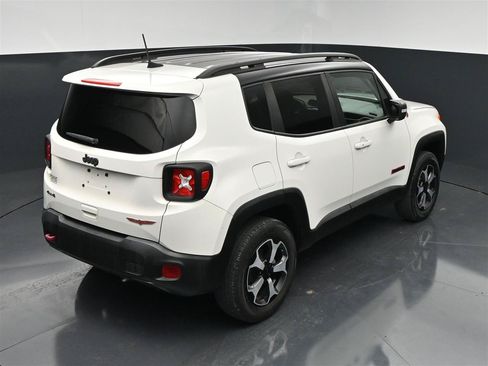 Used 2019 Jeep Renegade Trailhawk w/ Cold Weather Group II AWD/4WD image 24