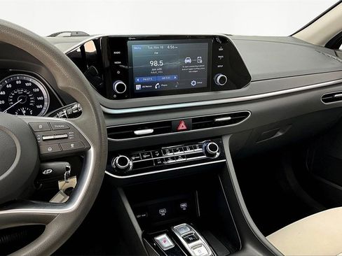 Used 2023 Hyundai Sonata SE image 6