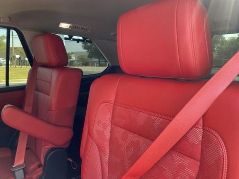 Used 2023 Toyota Sequoia TRD Pro AWD/4WD image 4