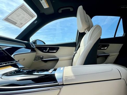 Certified 2026 Mercedes-Benz GLC 300 4MATIC image 17