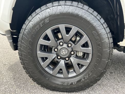 Certified 2023 Toyota Tacoma SR5 RWD image 22