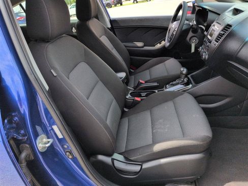 Used 2017 Kia Forte LX FWD image 31