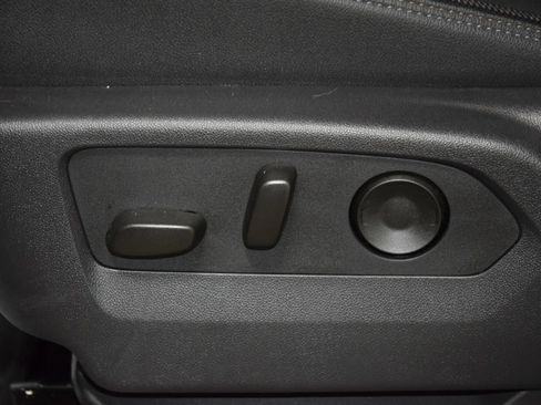 Used 2025 Chevrolet Silverado 1500 High Country w/ High Country Premium Package AWD/4WD image 41