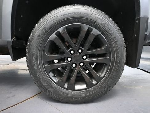 Used 2018 GMC Canyon SLT w/ Driver Alert Package AWD/4WD image 14