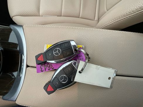 Used 2016 Mercedes-Benz C 300 4MATIC Sedan image 38