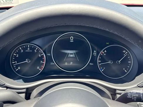 New 2025 MAZDA MAZDA3 Hatchback w/Premium Plus Pkg image 10