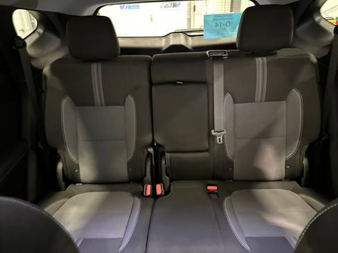 Used 2025 Chevrolet Blazer LT image 33