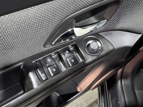Used 2012 Chevrolet Cruze Eco image 16