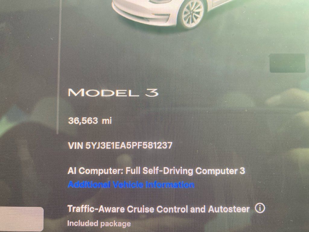 Used 2023 Tesla Model 3 Standard Range RWD image 29