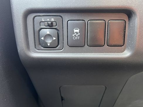 Used 2017 Mitsubishi Mirage ES FWD image 25