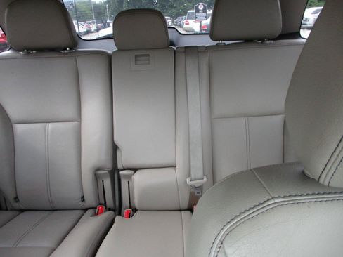 Used 2013 Ford Edge SEL FWD image 16