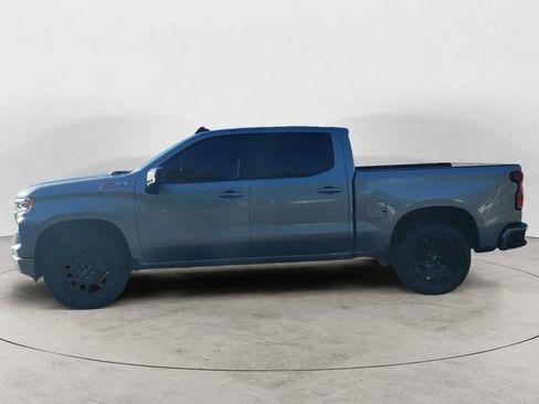Used 2024 Chevrolet Silverado 1500 RST image 2