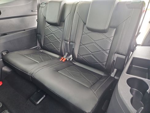 Used 2026 Volkswagen Atlas SE AWD/4WD image 34